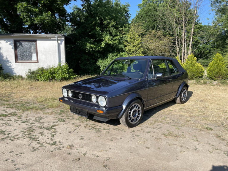 GOLF 1 Gruen BJ 1986- 98613 km- Polster