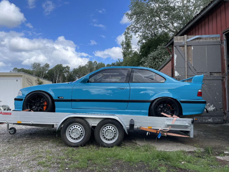 BMW 325I- SPORTWAGEN