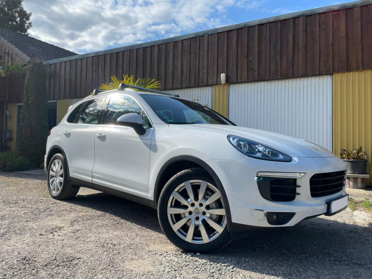 PORSCHE CAYENNE/ 284744 km