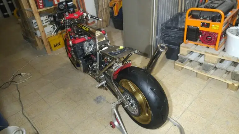 Motorrad Rot