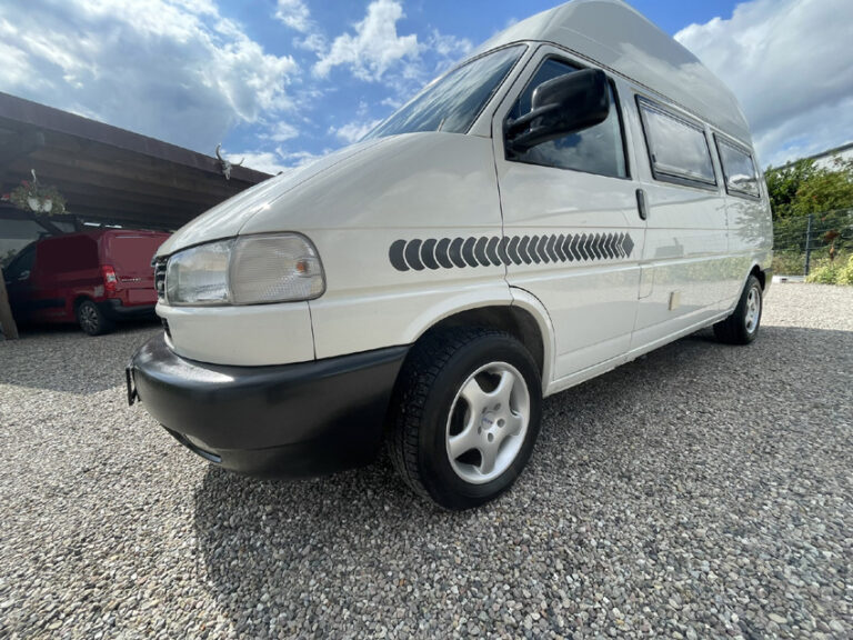 VW BUS- BJ 2000- 181555 km