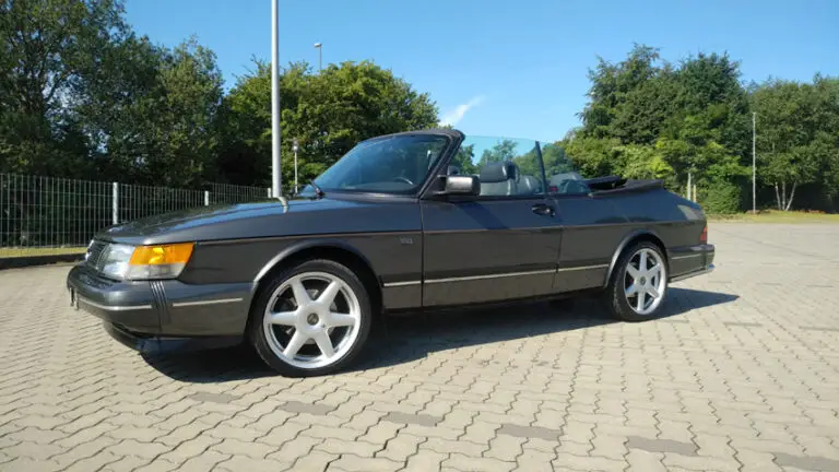 SAAB/ 102591 km- GRAU
